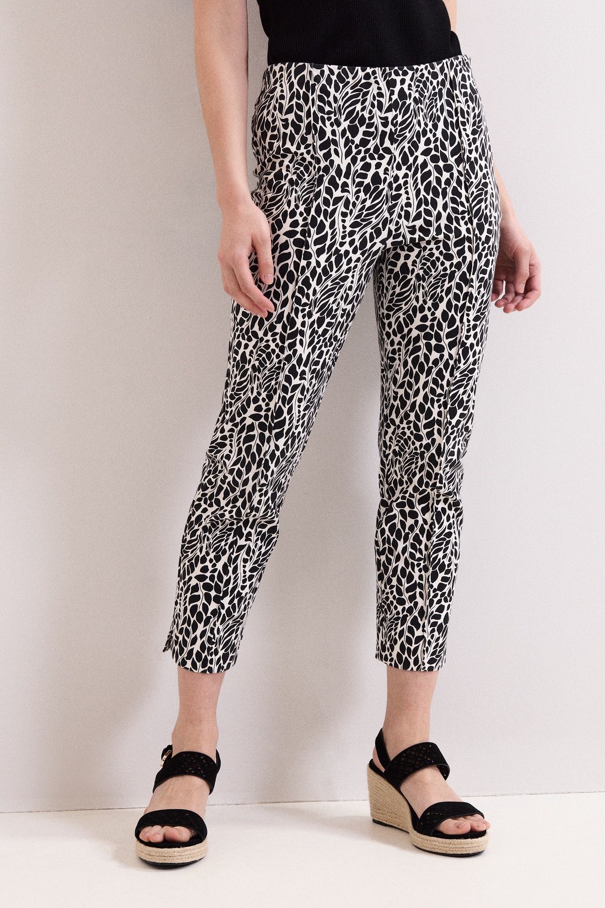 Phase Eight Carmella Printed Cropped Trousers