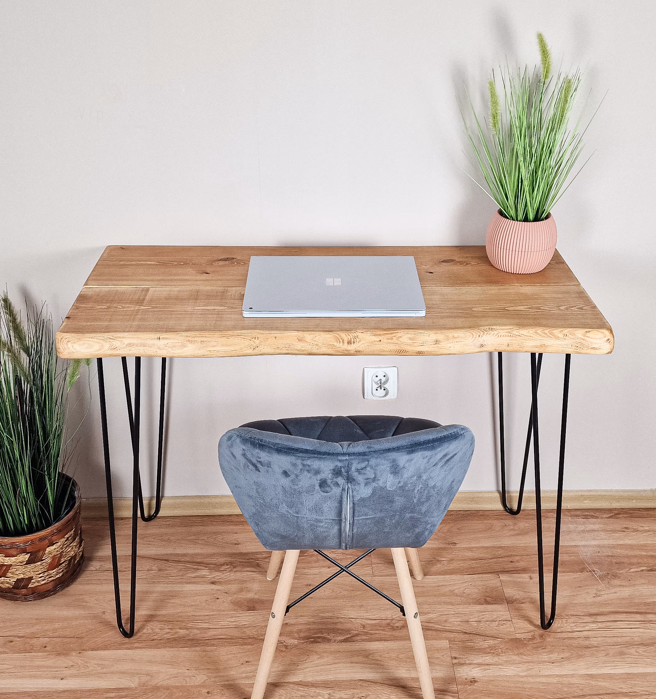 Live Edge Rustic Desk: Solid Wood Home Office Furniture, Kitchen and Dining Table, Reclaimed Wood, Hairpin Legs & Multi-Board Design