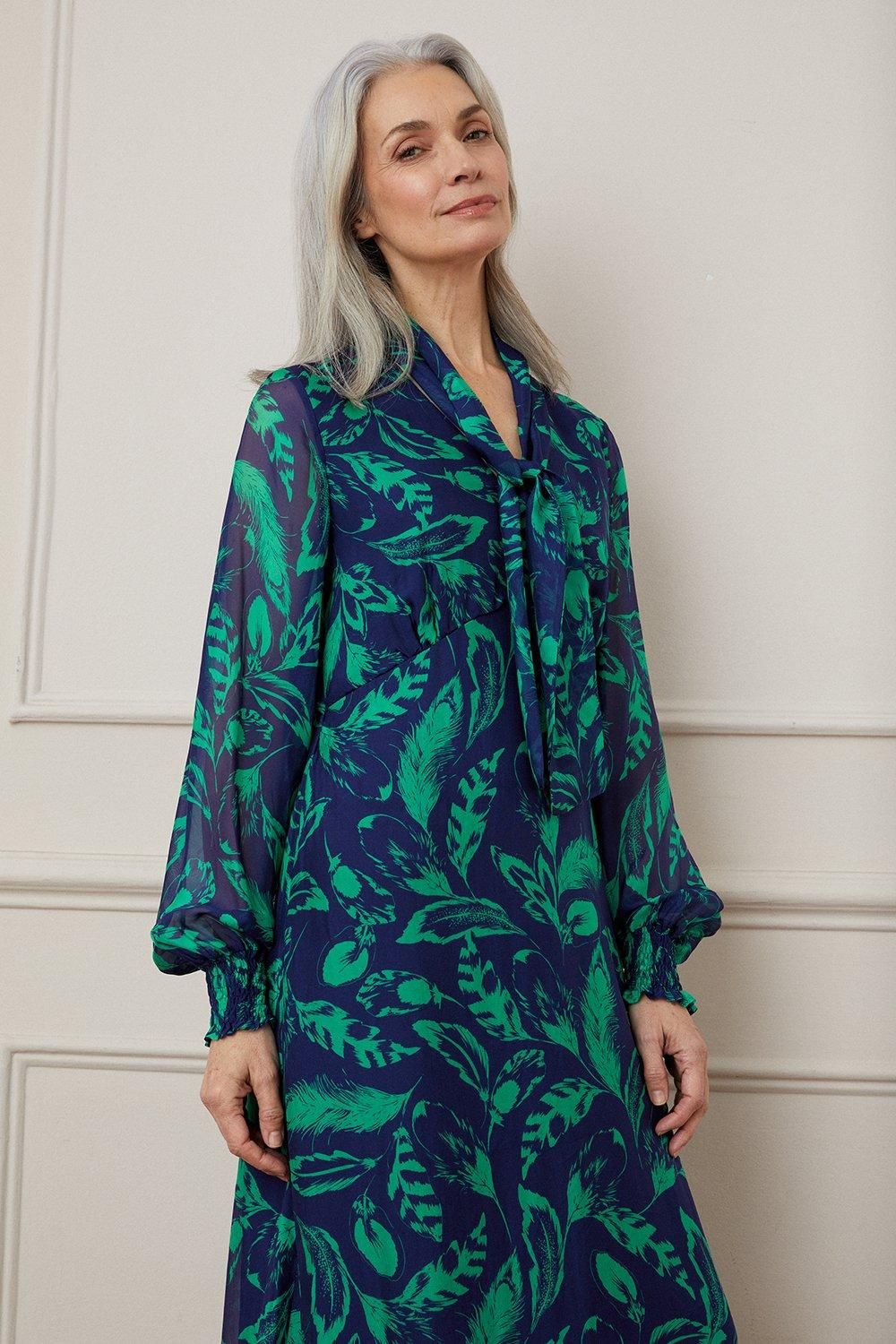 Wallis Silk Mix Feather Print Tie Neck Midi Dress