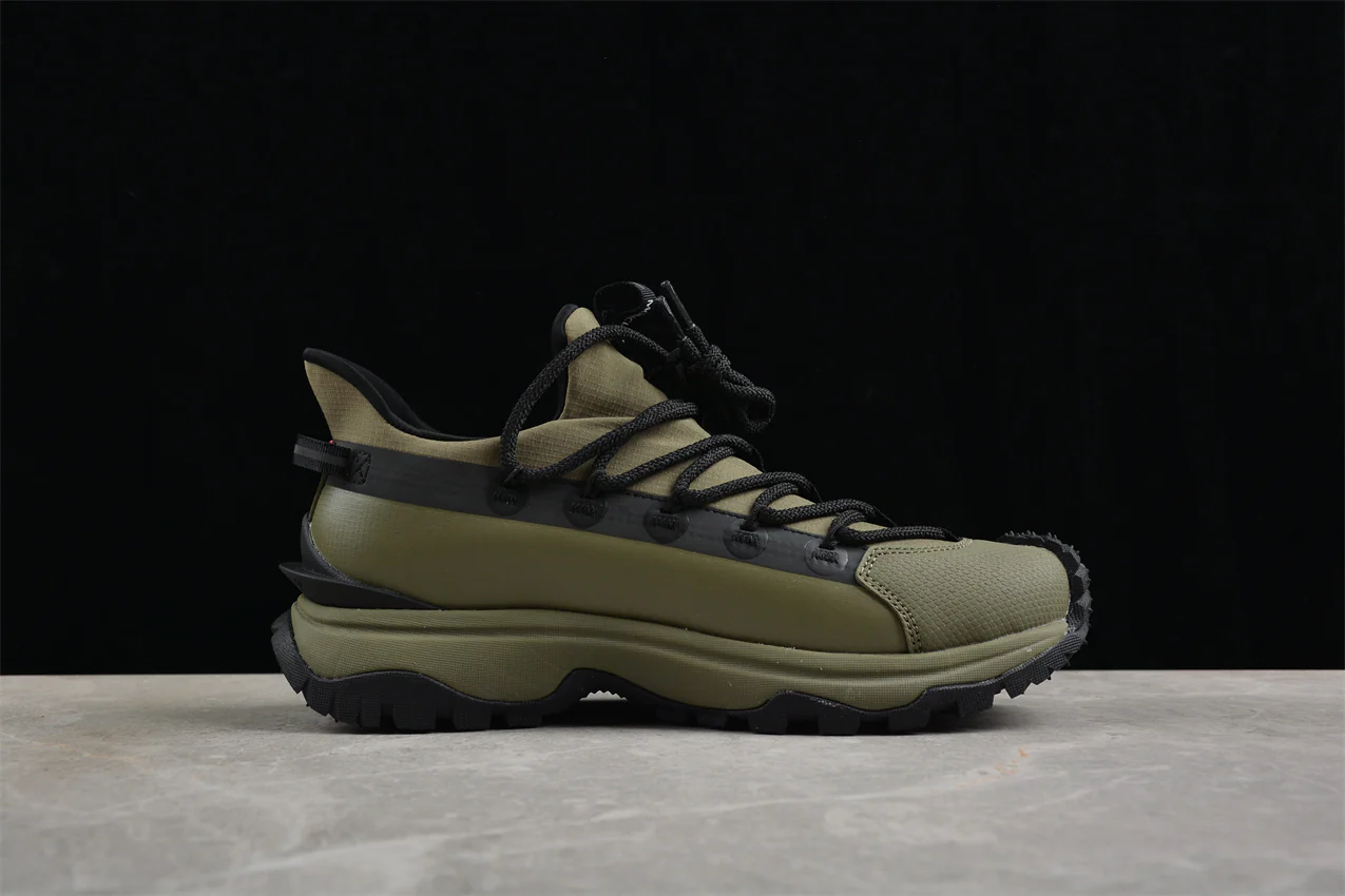 Moncler Trailgrip Lite 2 Sneakers 