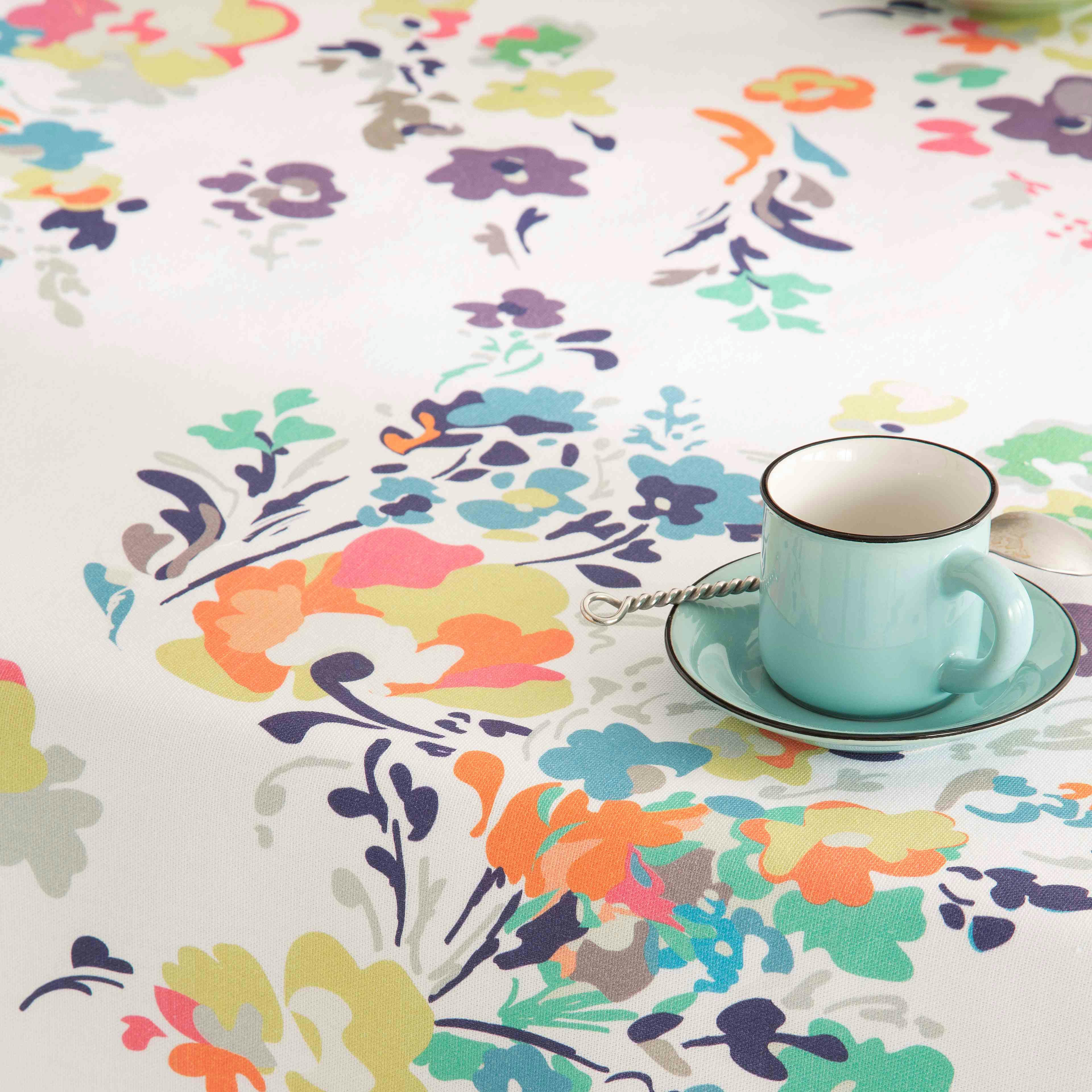 ABRIL - Nappe imprimée blanc avec traitement anti-taches en coton 140x140 cm