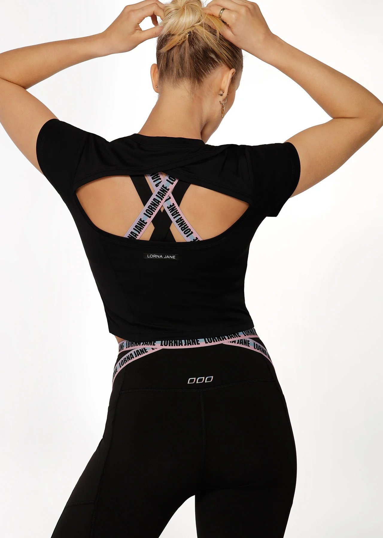 Cutout Active Short Sleeve Crop Top