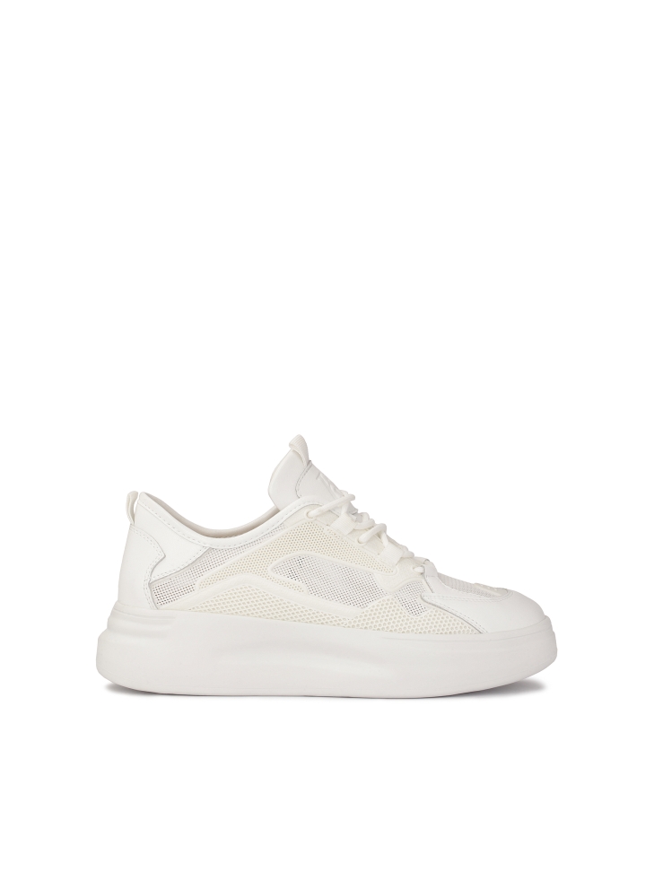 Ladies’ sporty white shoes