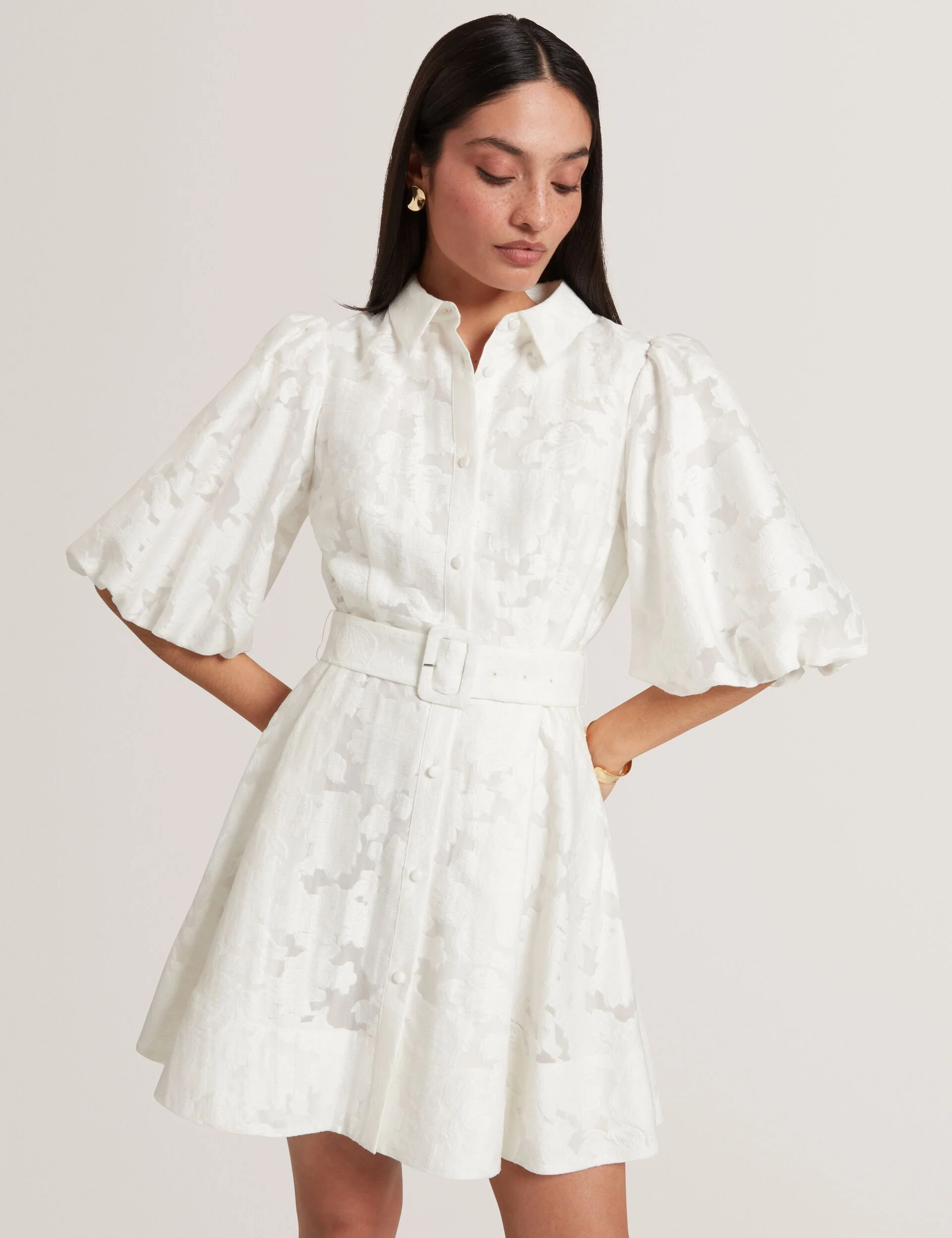 ANTYA | WHITE