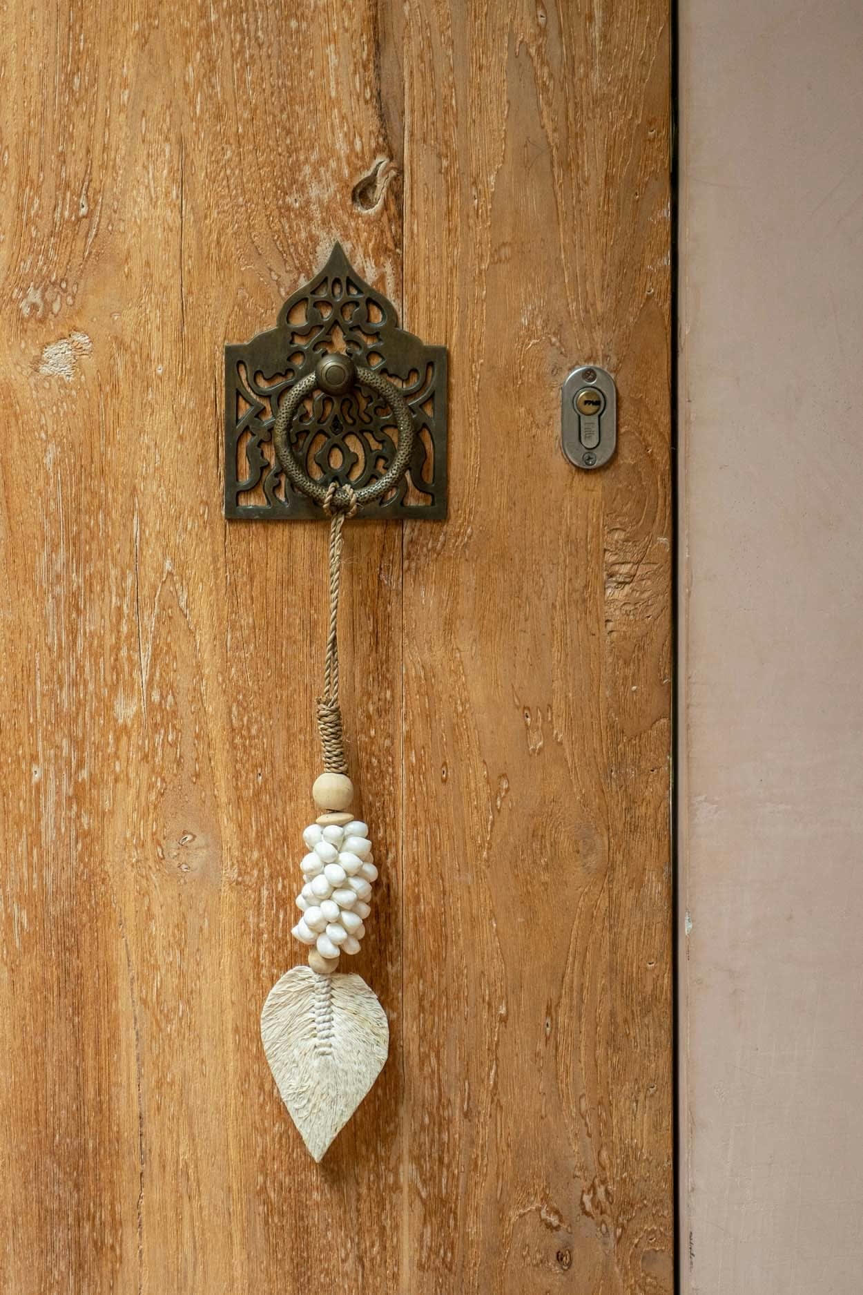 SHELL LEAF - Décoration suspendue en coquillage blanc