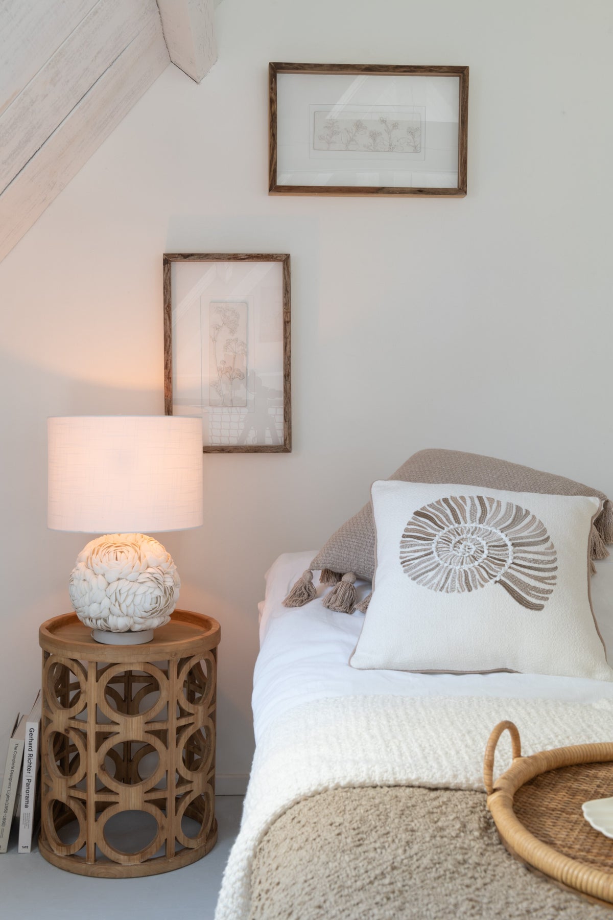 J-Line lamp - schelp - wit - small