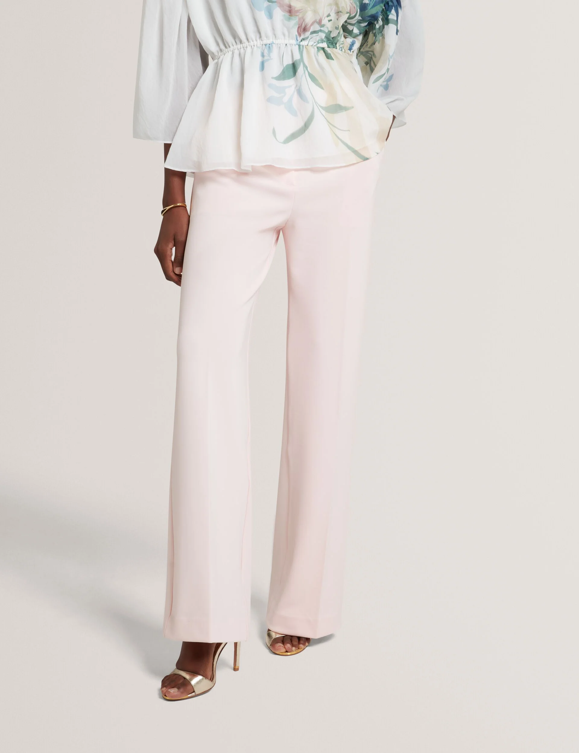 INDRIV | PALE PINK