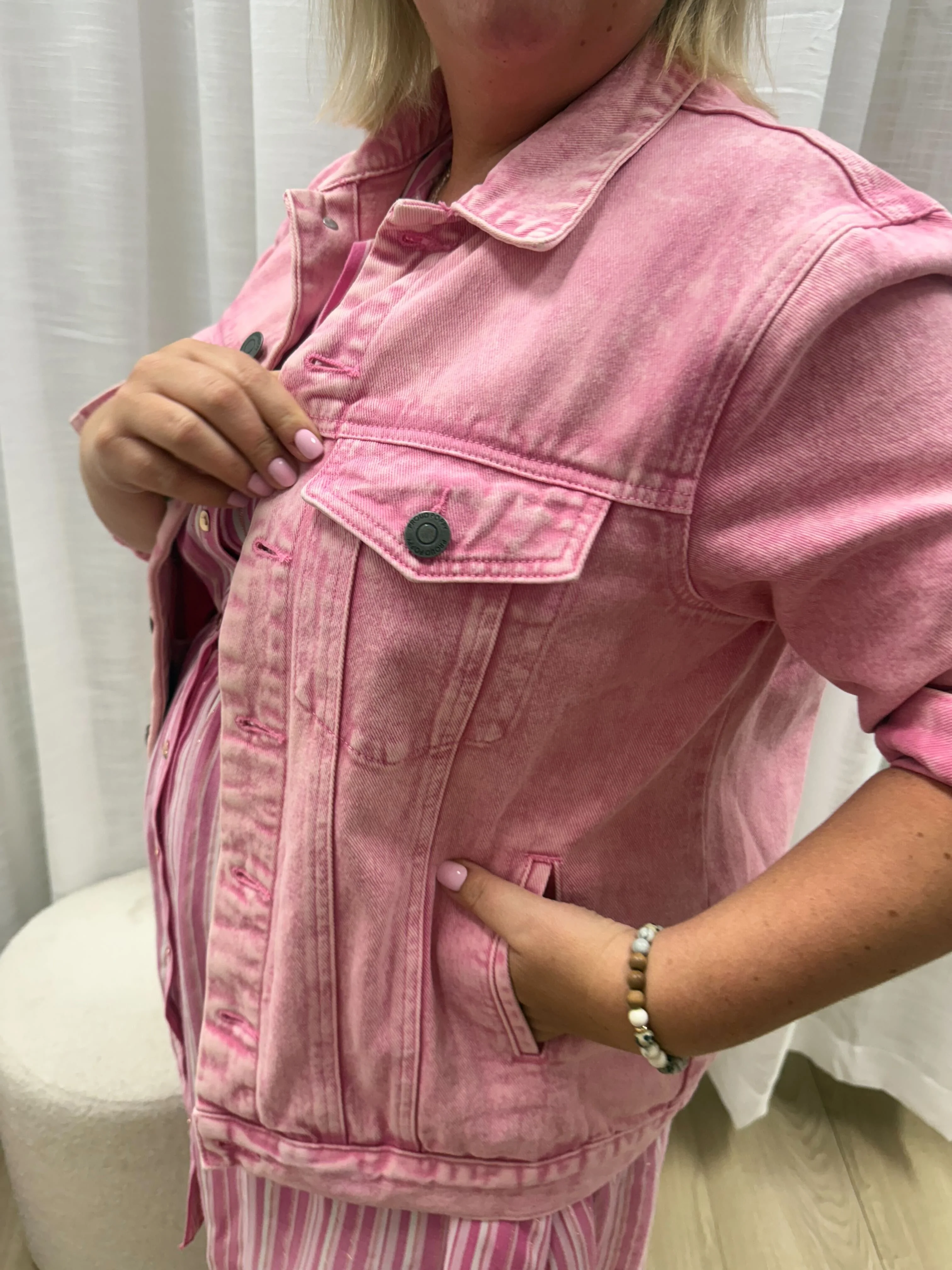 Hayden Boyfriend Denim Jacket in Pink Wash