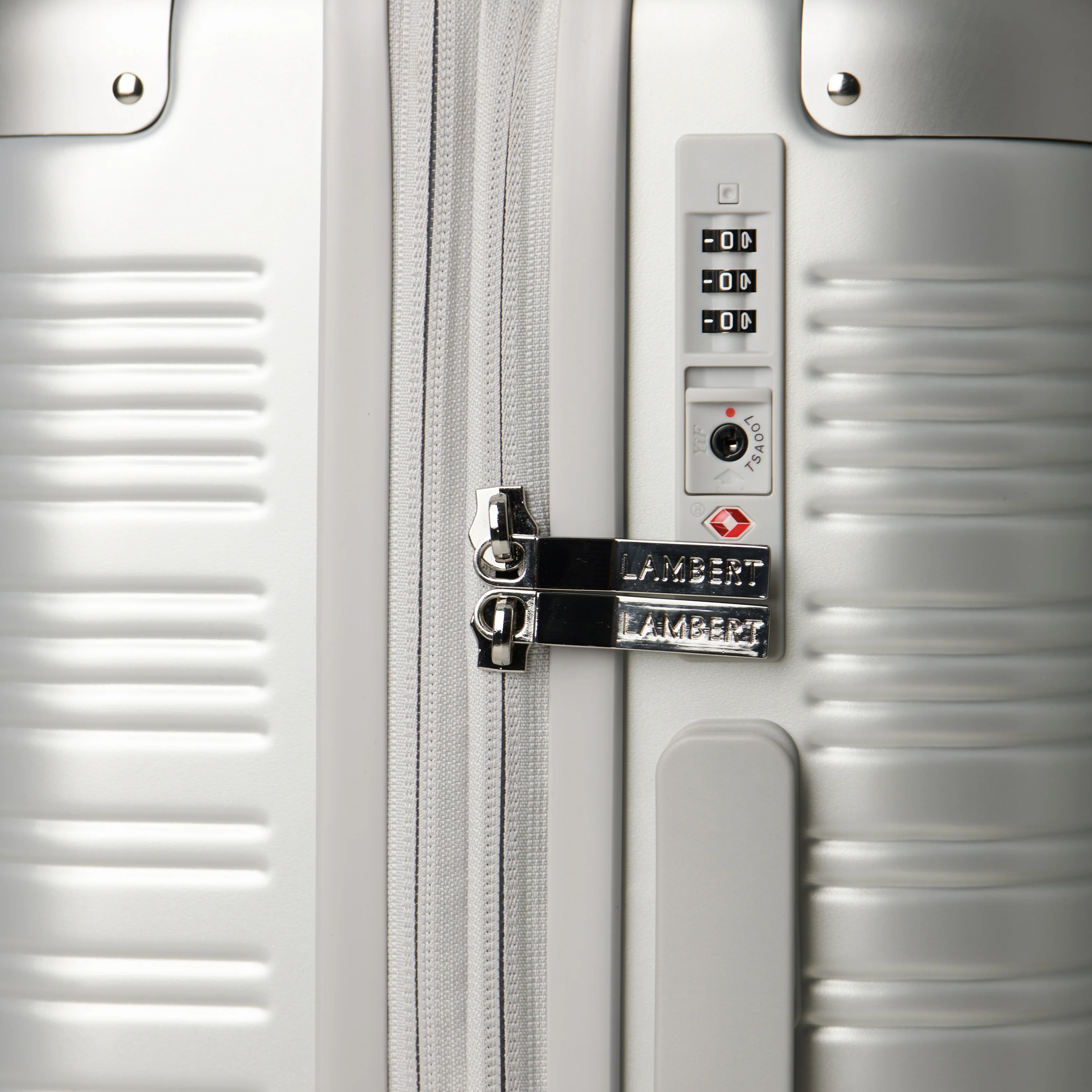 The Berlin – Silver Extendable Carry-On Suitcase