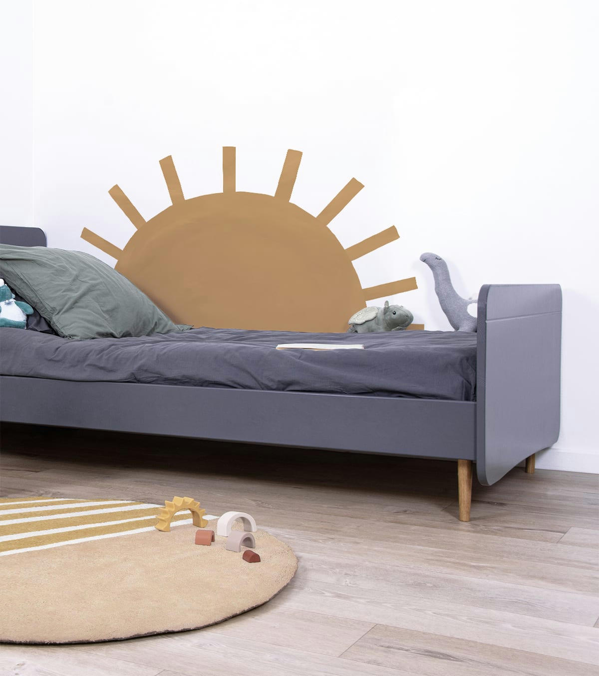 SUNNY - Sticker mural soleil  en vinyle mat moutarde