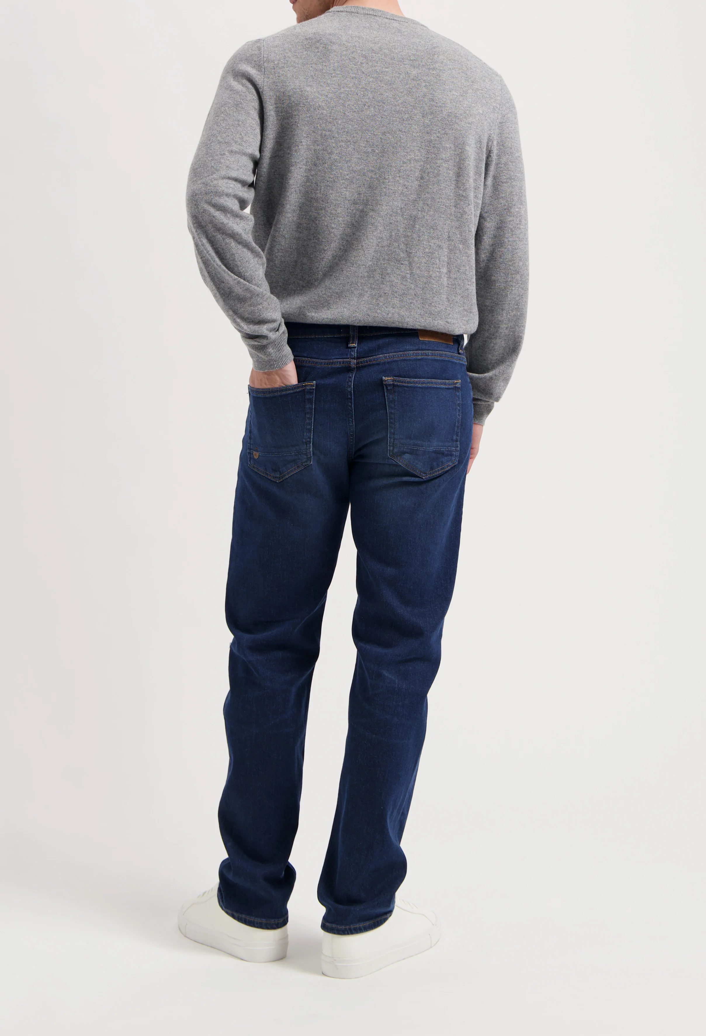 Bryce Mid Straight - Medium Dark