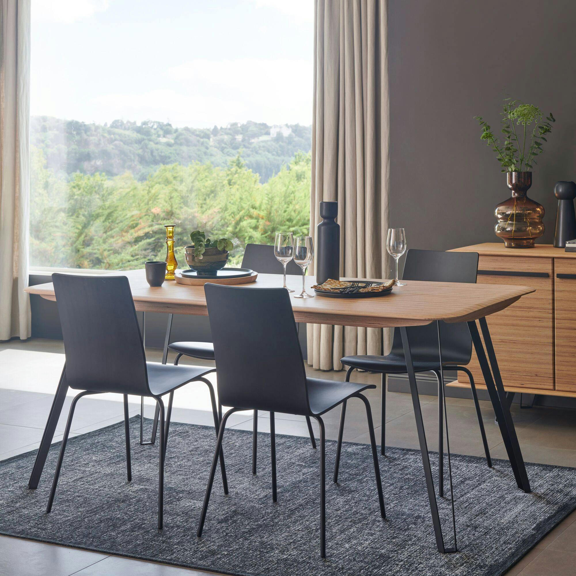 CONSTANT - Table rectangulaire en bois et métal