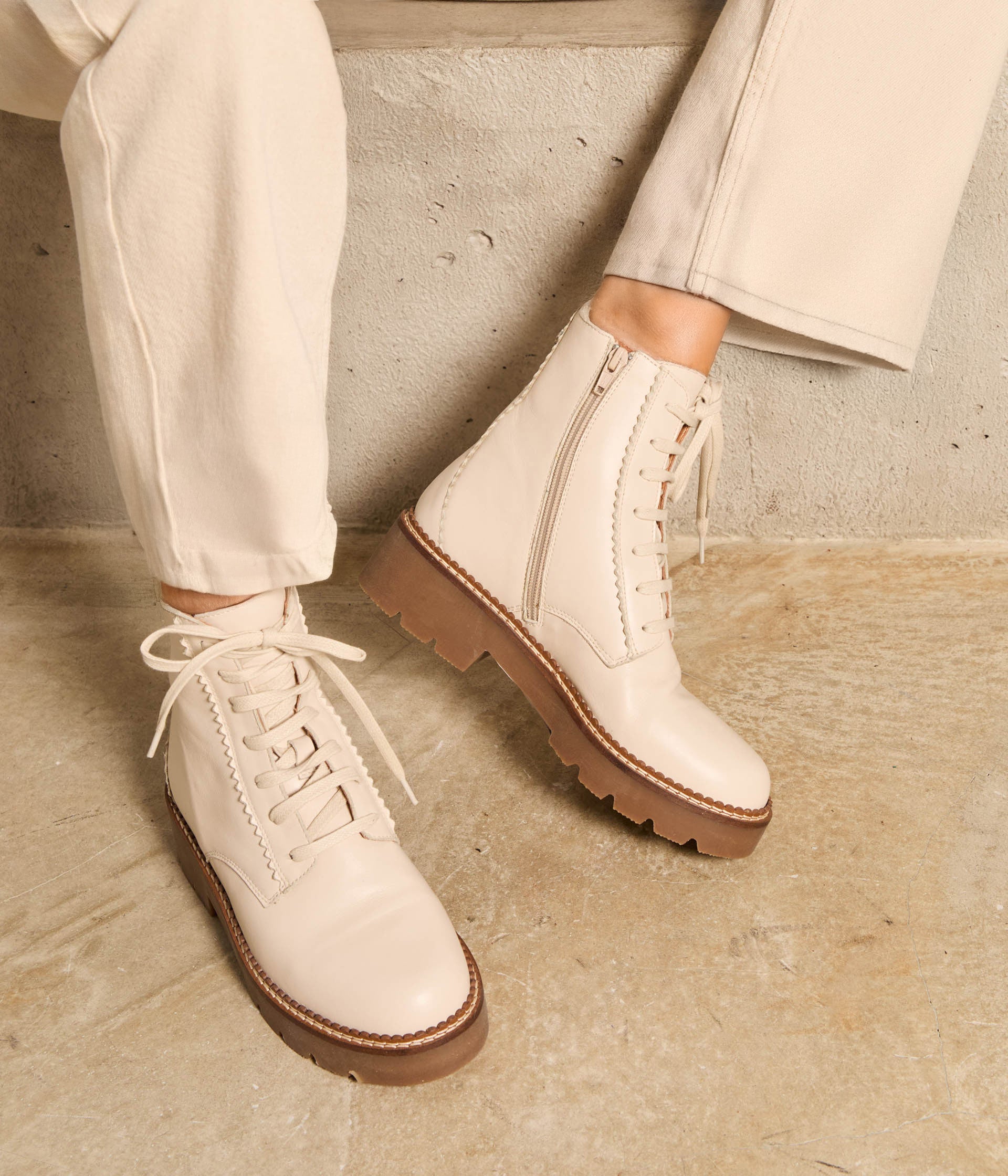 Bottines en cuir écru Sweety