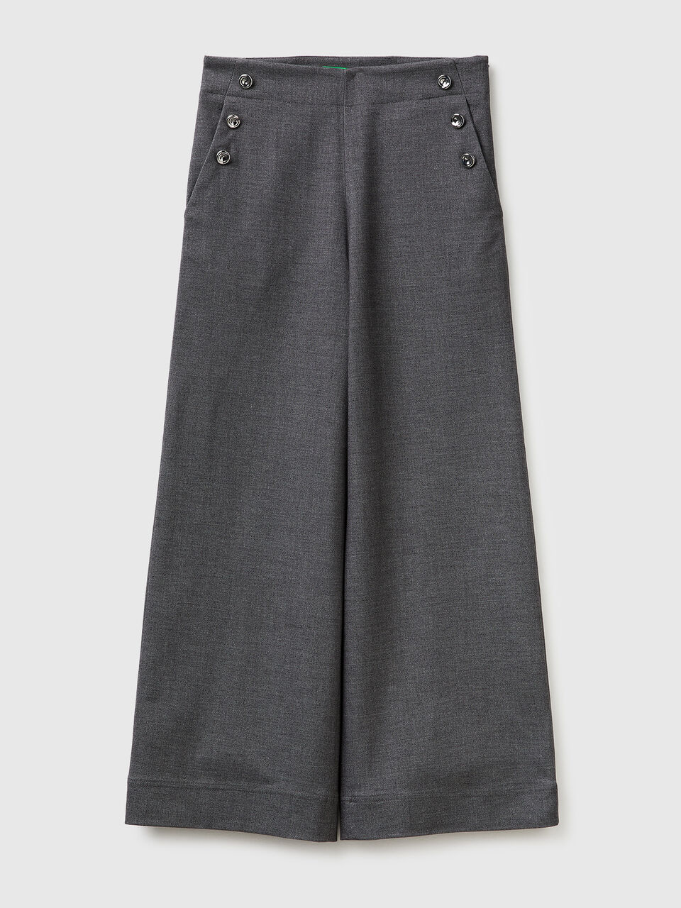 High-waisted trousers with buttons