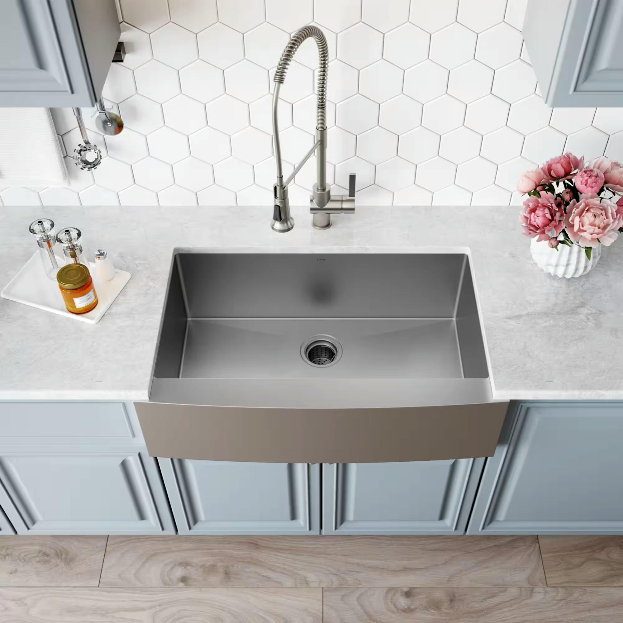 Kraus Standard PRO™ Apron Front Farmhouse Stainless Steel Single Bowl Kitchen Sink, 30x21x10-in
