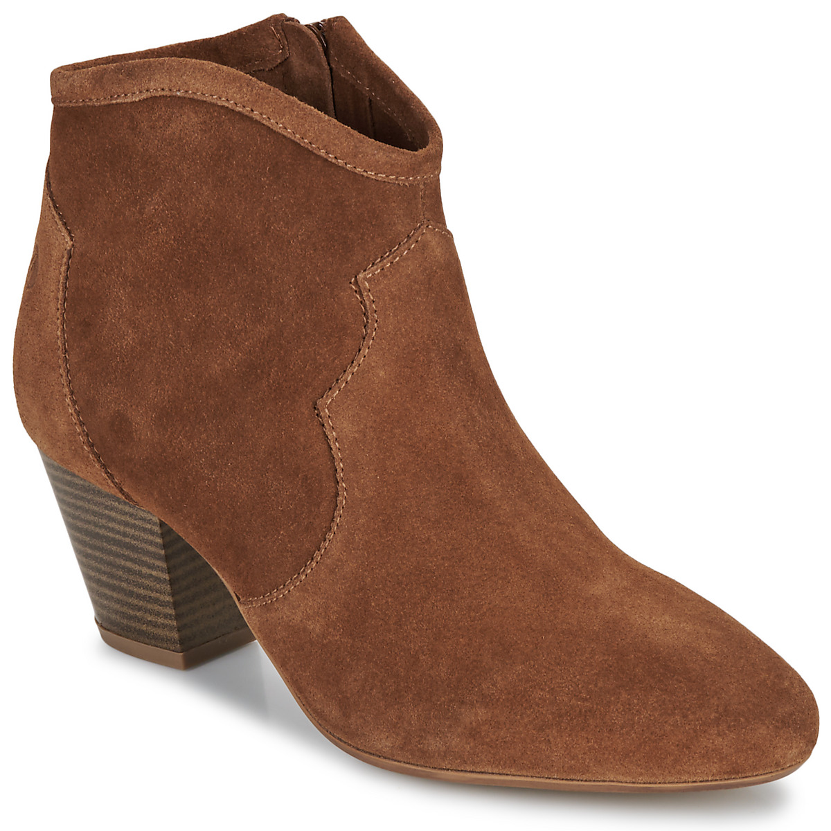 Betty London - OISINA - Camel