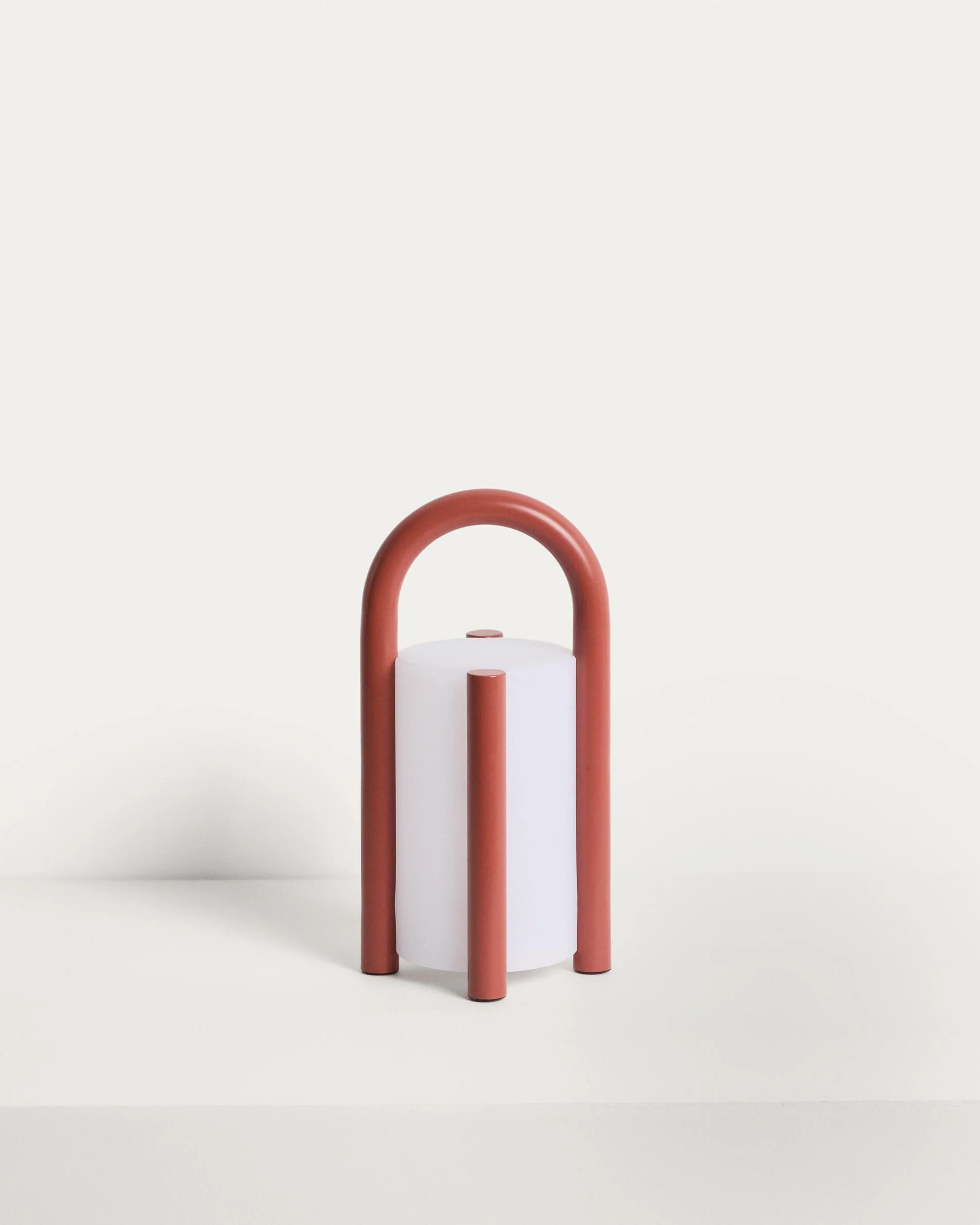 Leros small portable table lamp in terracotta polyethylene and steel