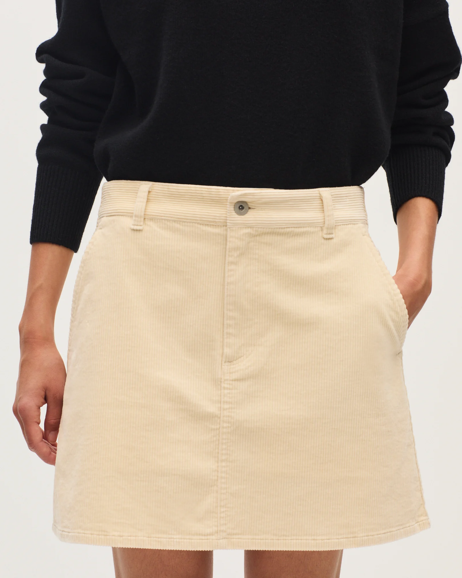 Jupe courte en velours côtelé