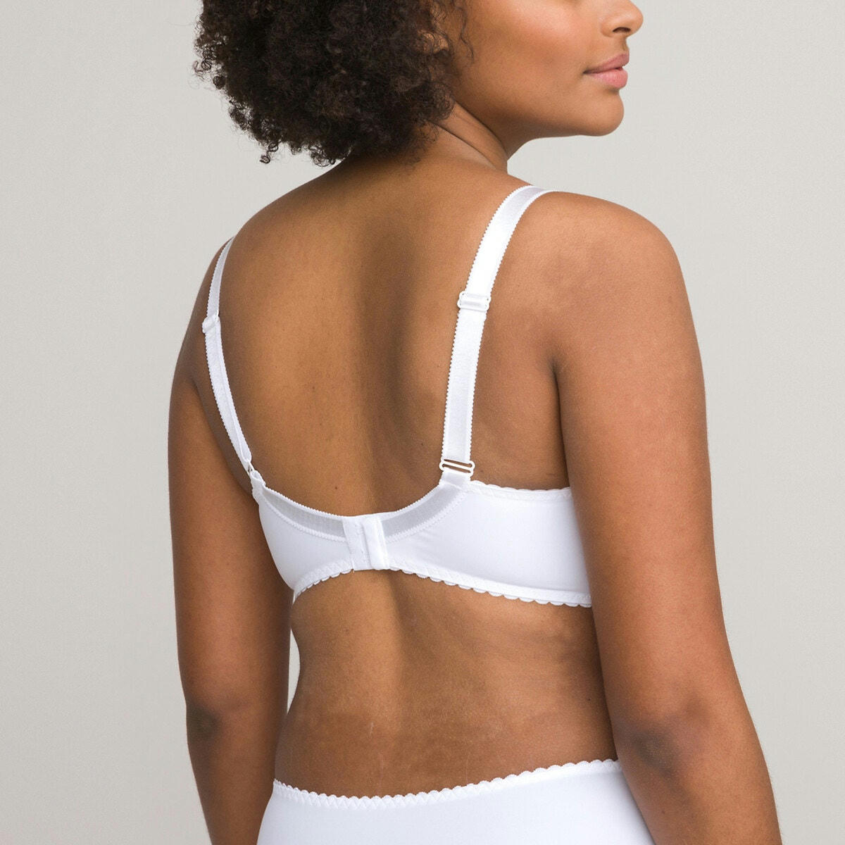 Soutien-gorge triangle sans armatures en dentelle