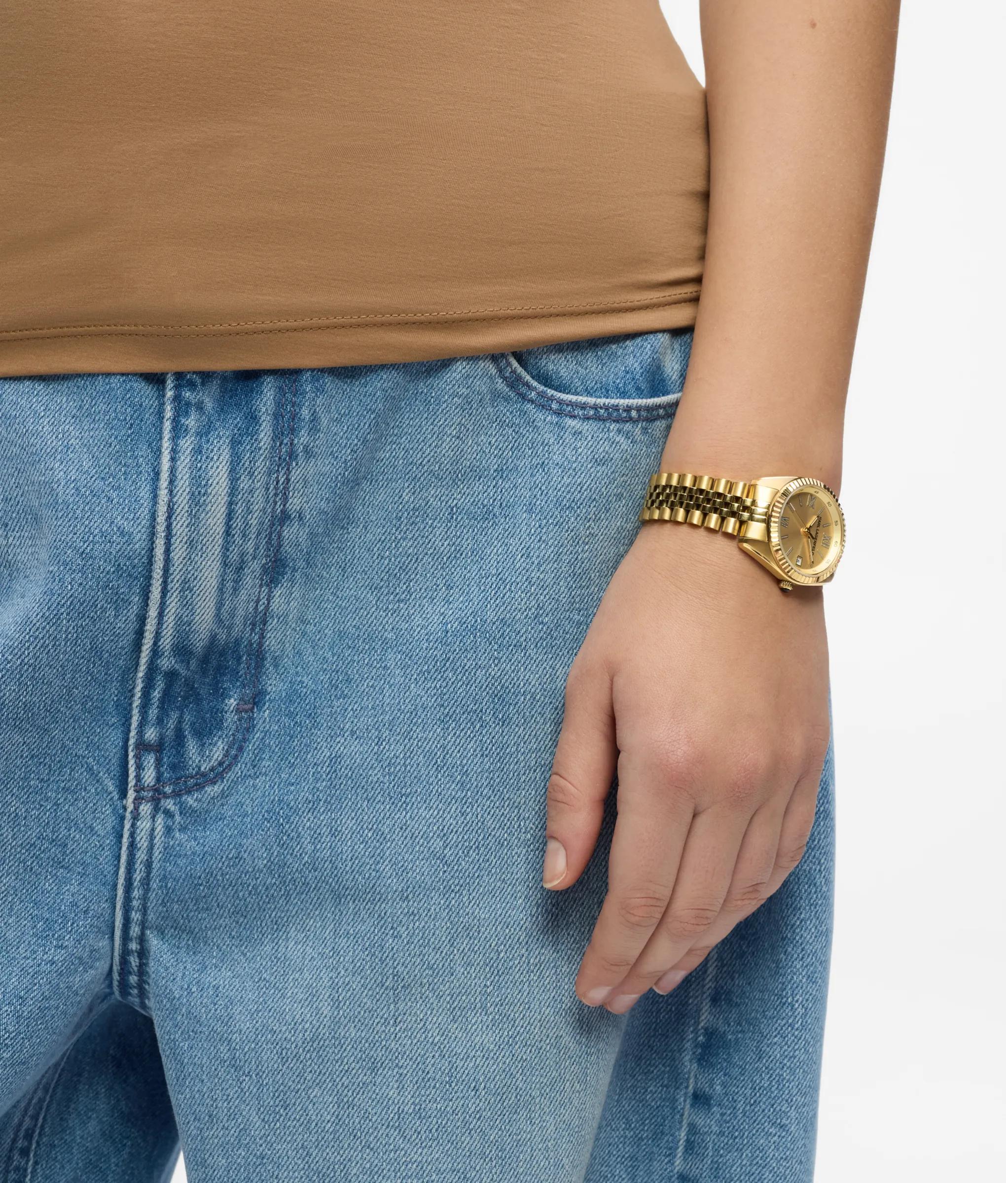 Ensemble de montre ronde avec logo et bracelet à breloque en cœur