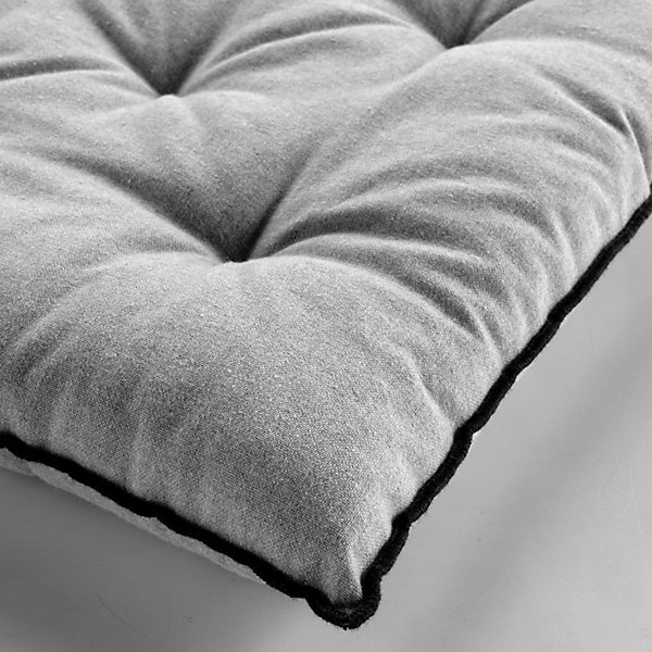 Galette de chaise en coton recyclé et bourdon apparent (40x40 cm - Gris clair)