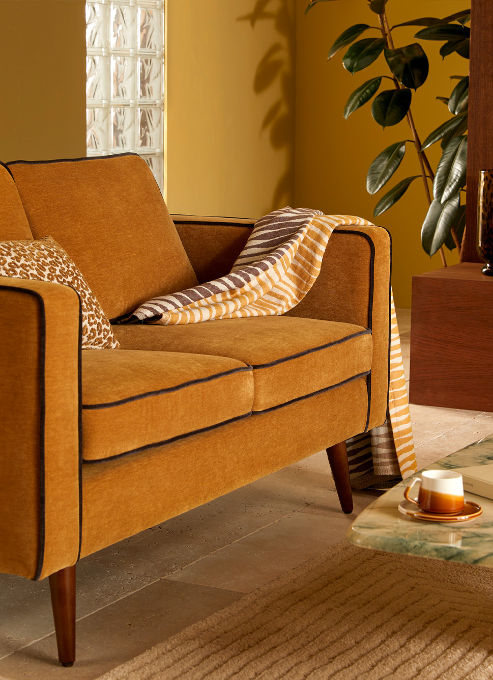 PLAID EN COTON JACQUARD MOTIF ZÈBRE JAUNE FONCE