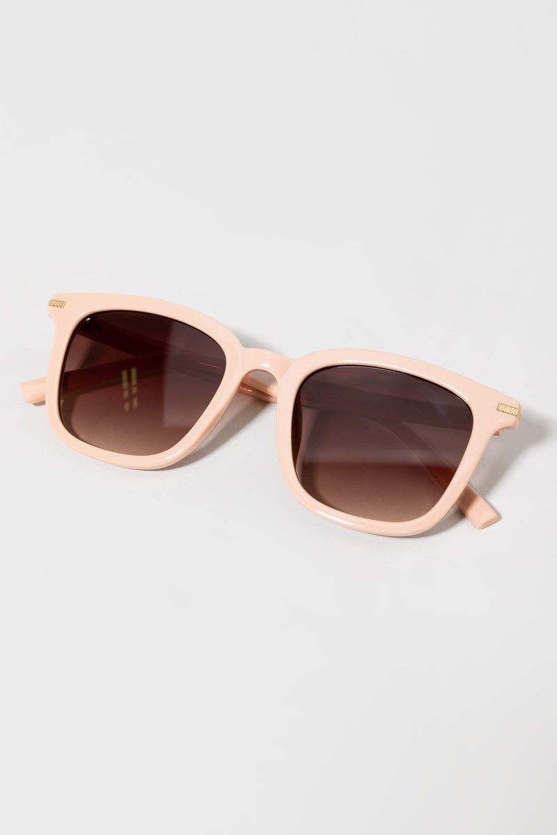 Elliot Geo Wayfarer Sunglasses