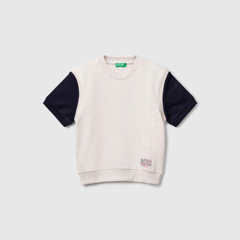 Short sleeve sweatshirt