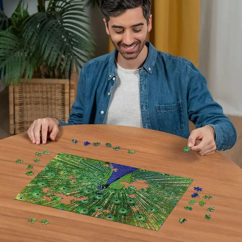Puzzle Peacock