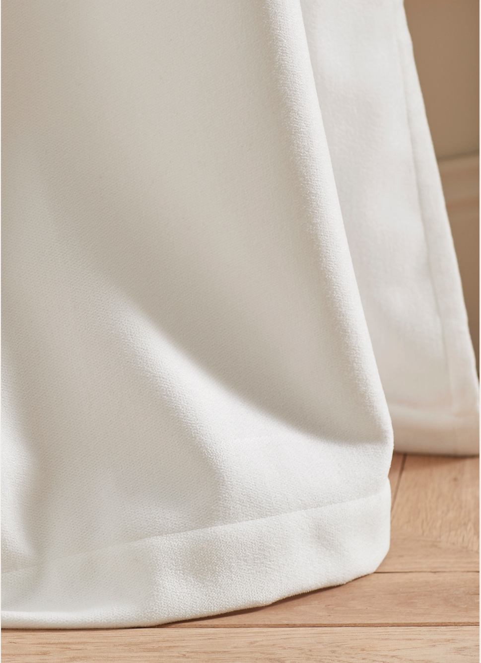 RIDEAU THERMIQUE UNI EFFET VELOURS MAT BLANC