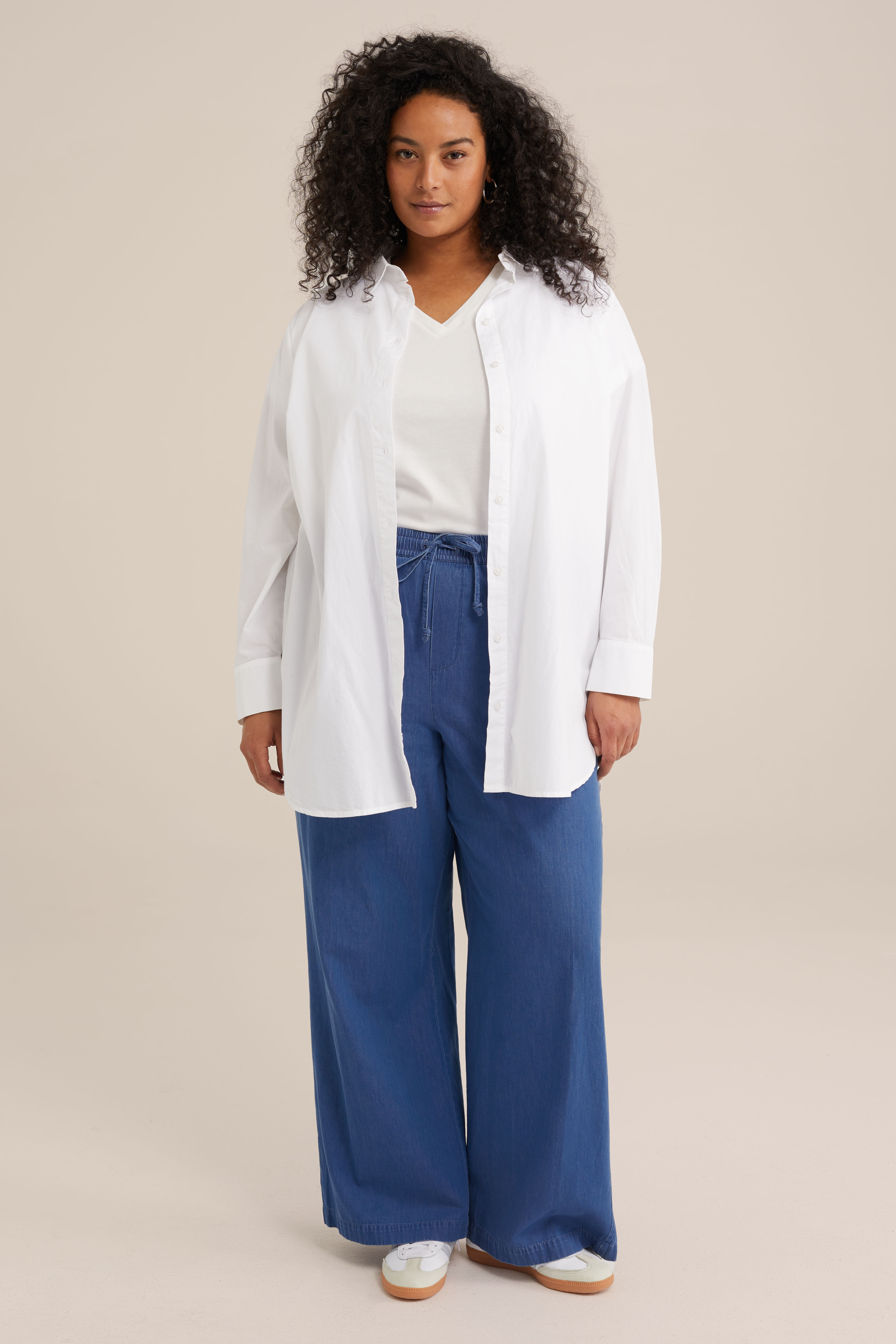 Dames T-shirt met V-hals - Curve