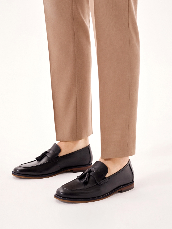 Natural leather loafers with tassels