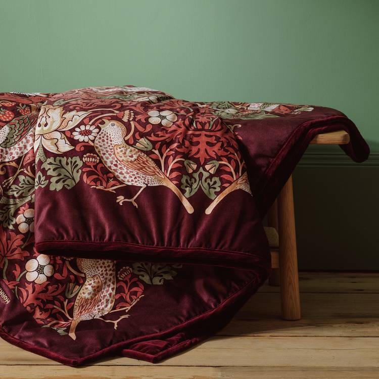 Habitat x Morris & Co. Strawberry Thief Throw - 200x150cm