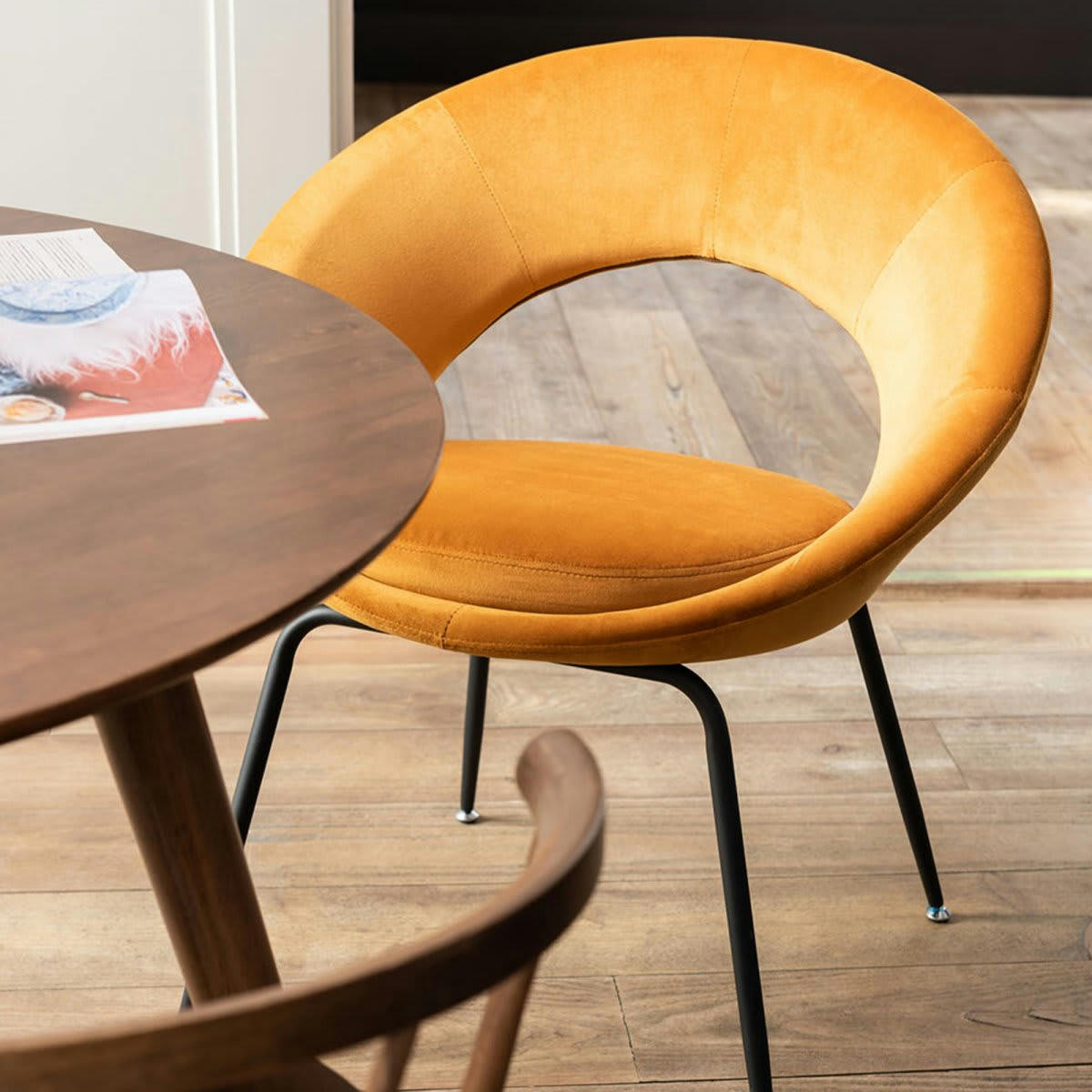 PLANET - Chaise design tissu dossier arrondi