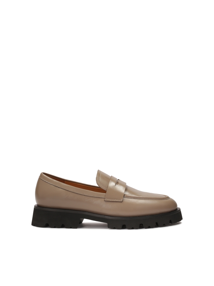 Taupe leather loafers with contrasting sole