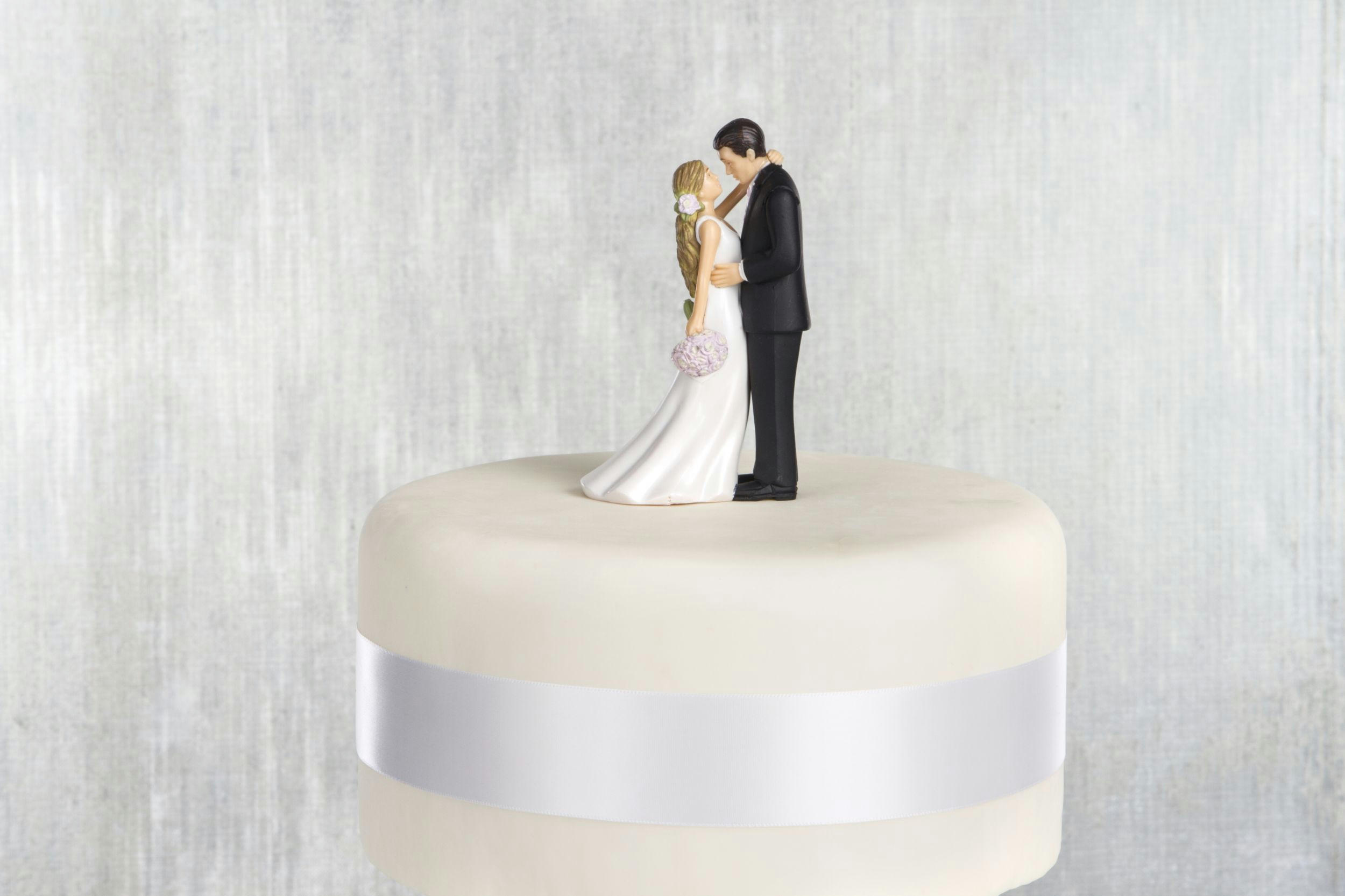 Blonde Bride & Groom Wedding Cake Topper