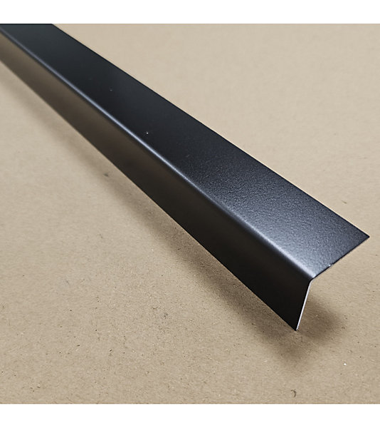 Lot 5 Cornières d'angle RAL 9005 Sat Noir - épaisseur 1mm - Long 150 cm (2 cm x 2,5 cm )