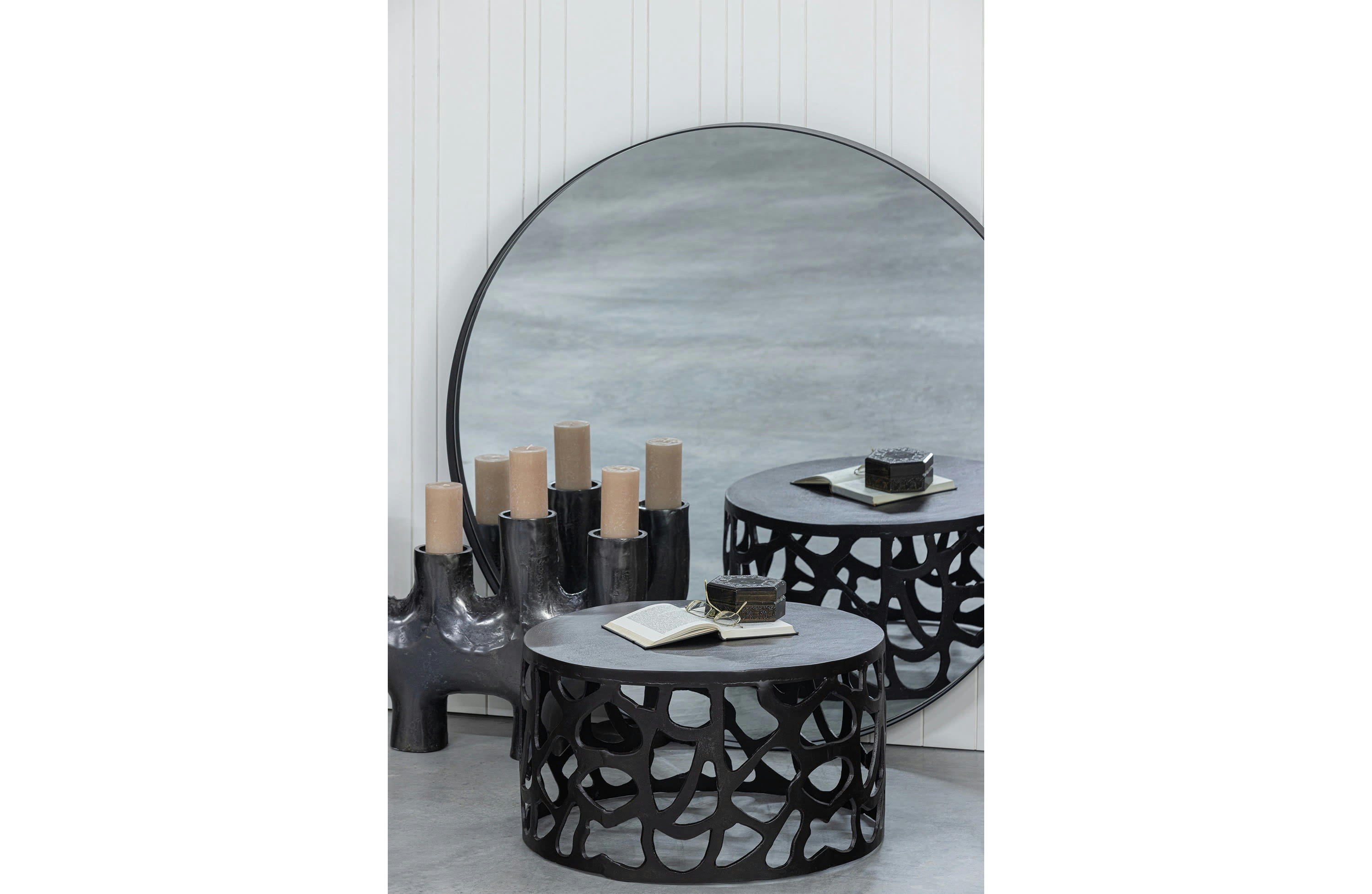 0 - Table basse en métal noir