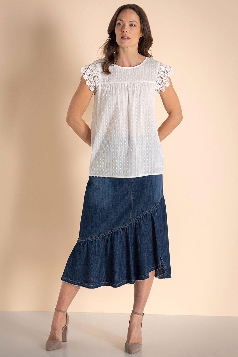 Klass. Lace Trim Dobby Cotton Top