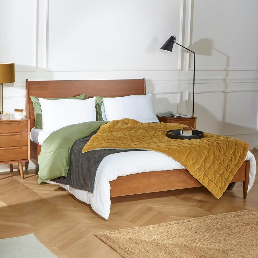 DALHIA - Lit double 160x200 en bois teinte noyer