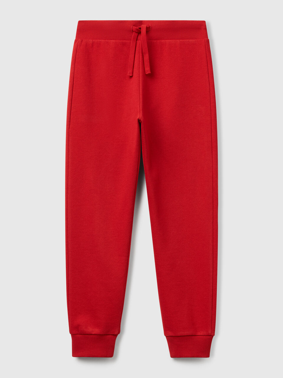 Sporty trousers with drawstring