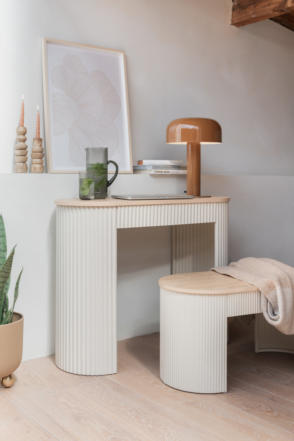 Leitmotiv - Table Lamp Fornido
