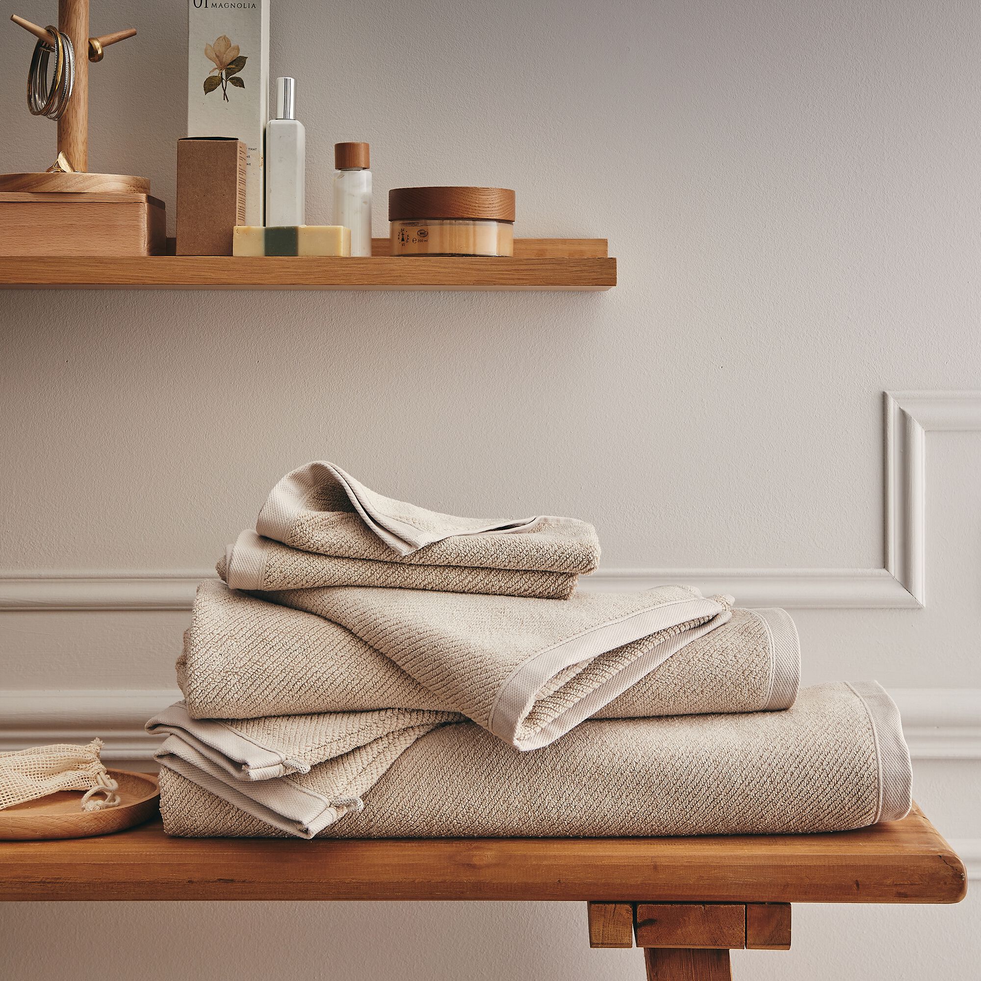 COLINE - Serviette de toilette en bouclettes de coton bio - beige alpilles 50x90cm