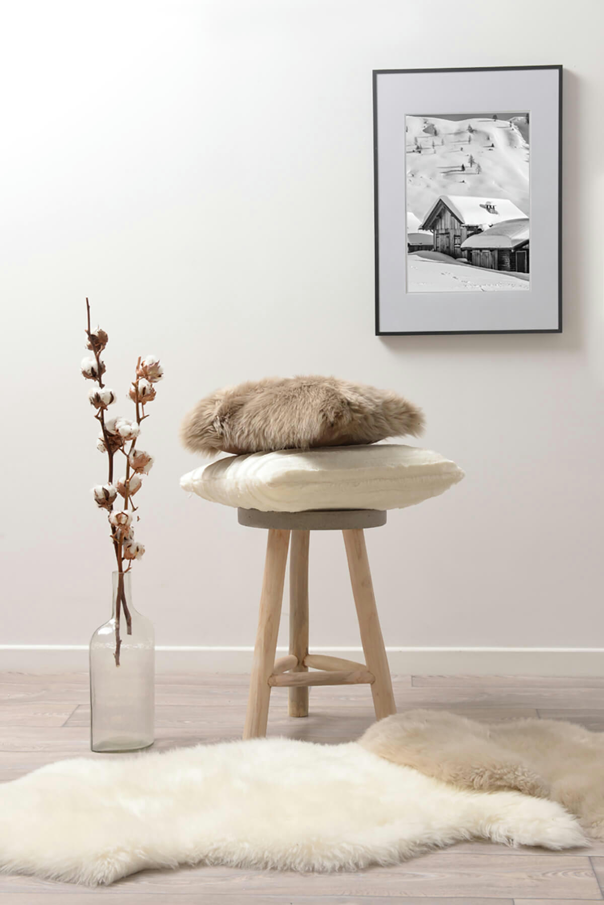 - Housse de coussin 45 x 45 cm fausse fourrure blanc