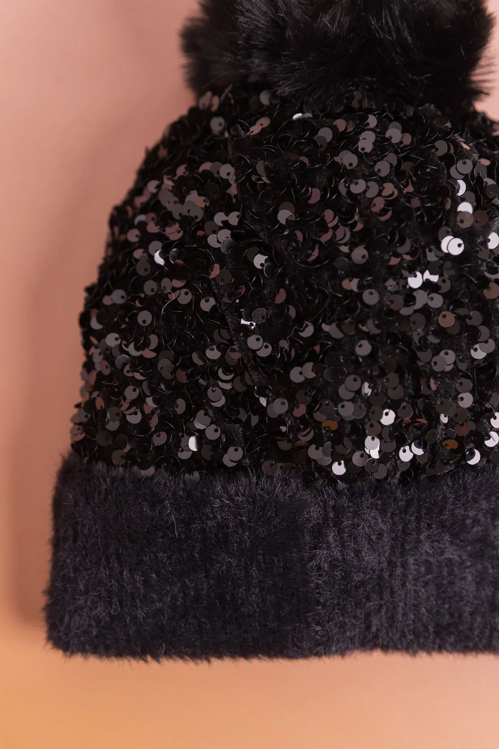 Glitzy Beanie in Black