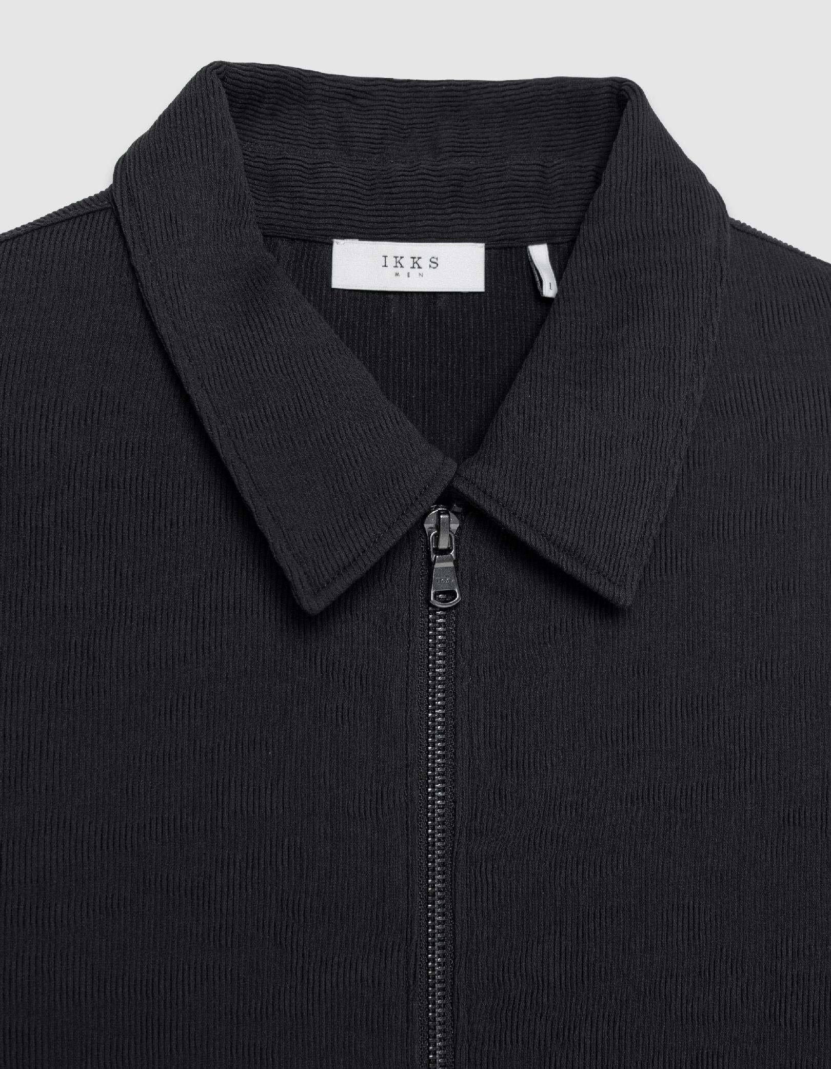 Cardigan zippé noir tissu plissé Homme