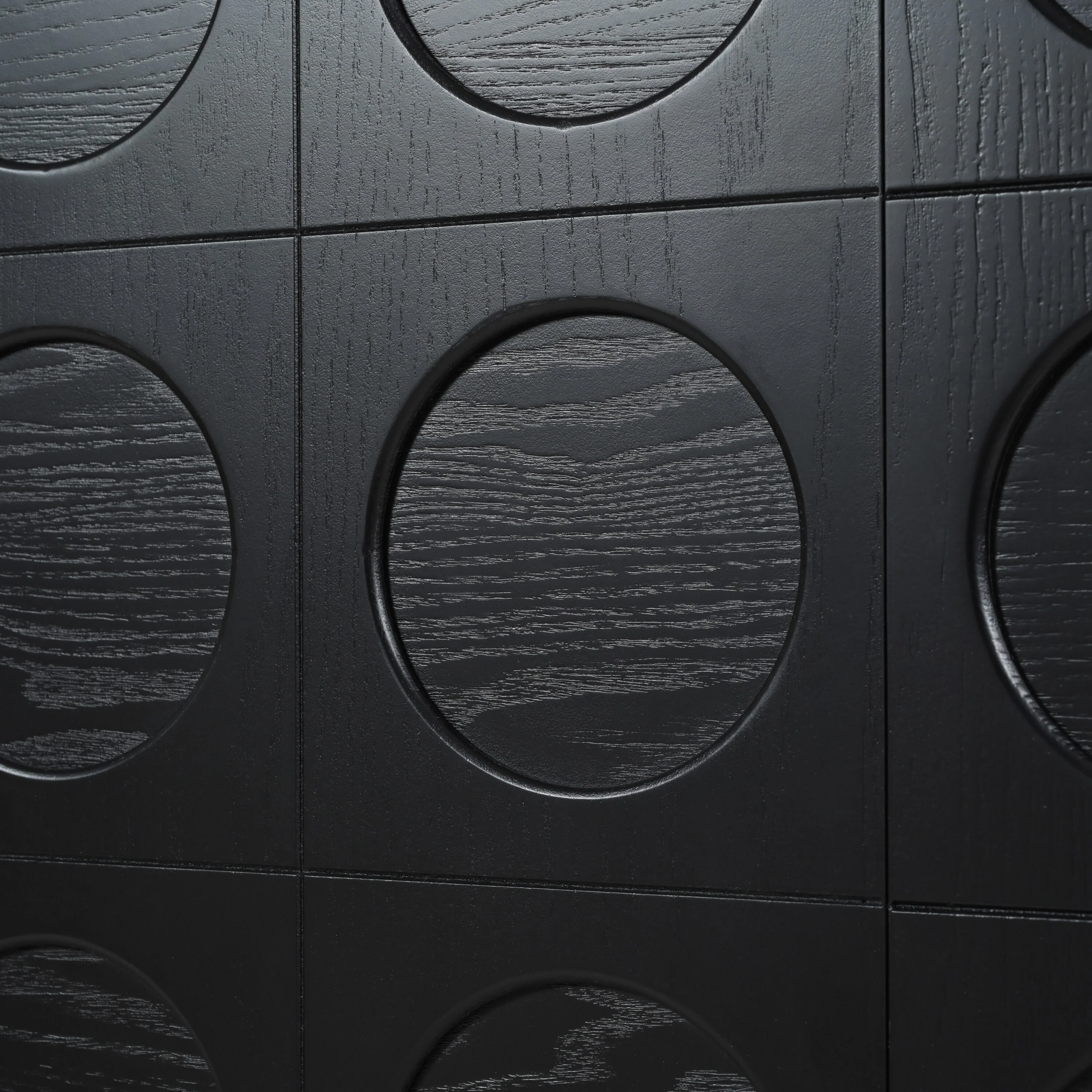 Sideboard with 4 doors and sturdy legs