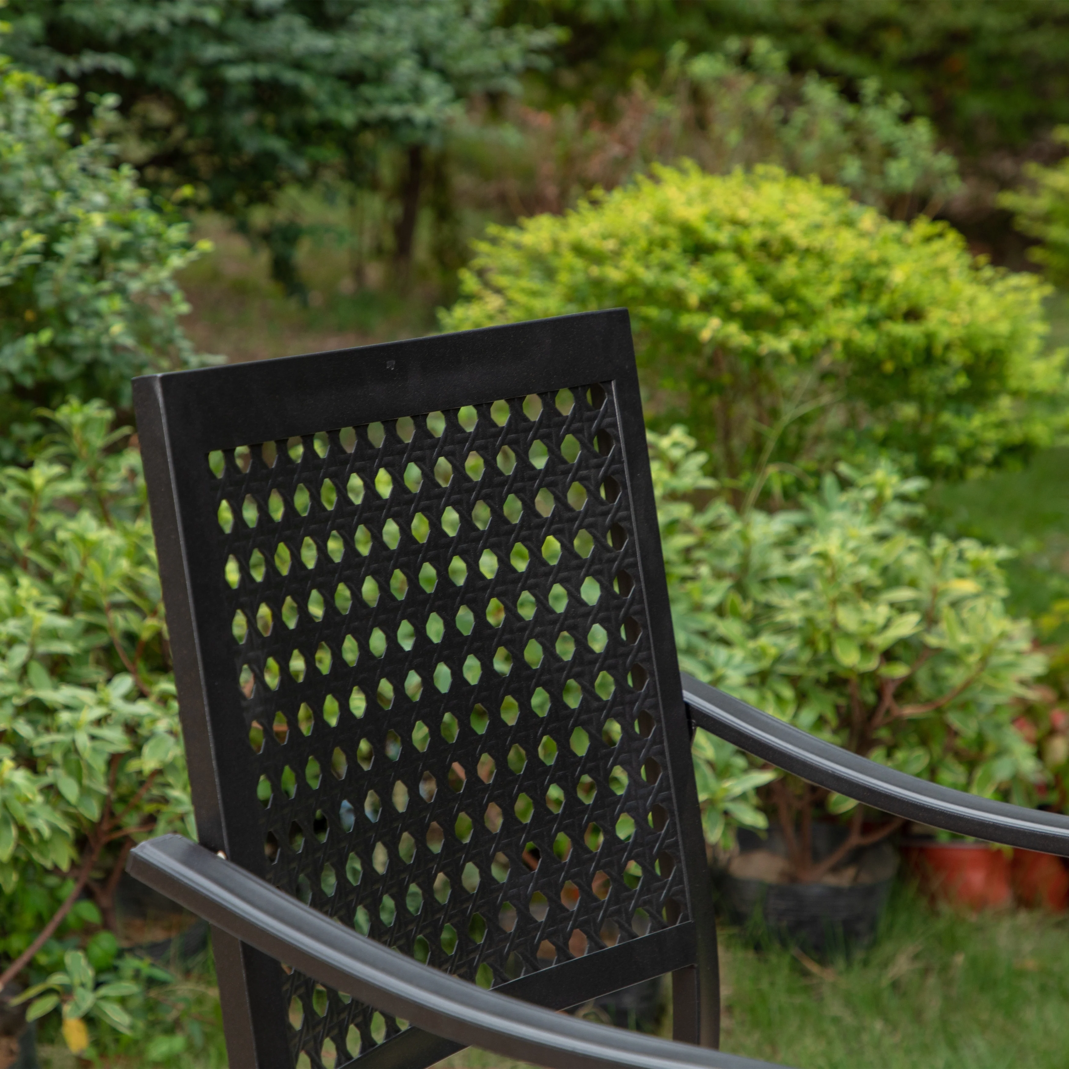 MAISON ARTS 9-Piece Patio E-coating Dining Set of 8 Stackable Chairs & 1 Extendable Metal Table