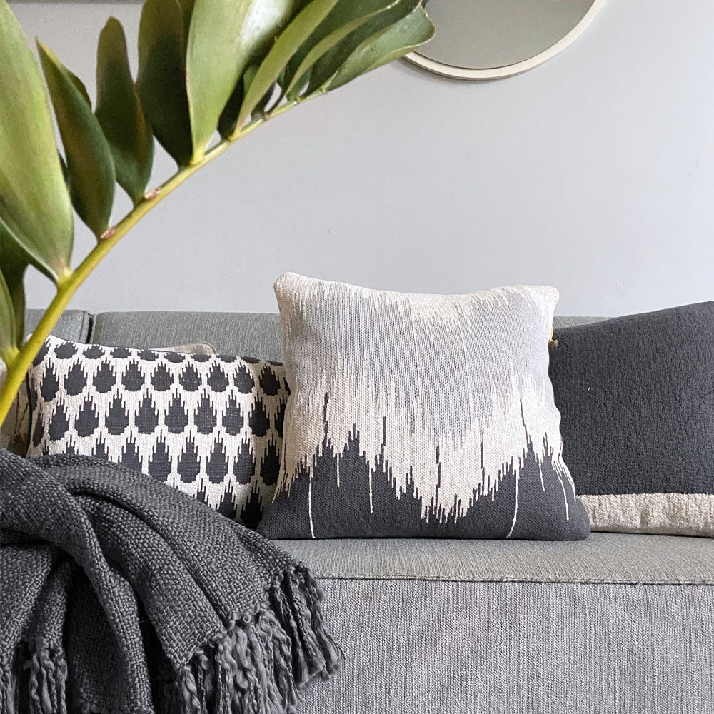 Malagoon Wave Sierkussen 50 x 50 cm - Antraciet