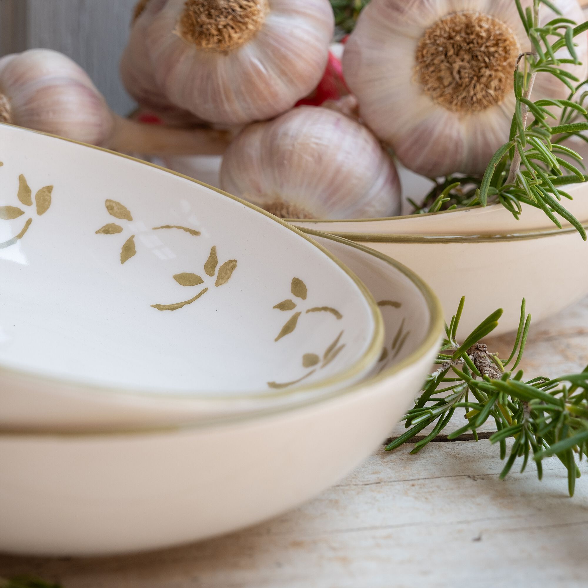 MELINA - Coupelle motif floral en faïence D16cm - blanc